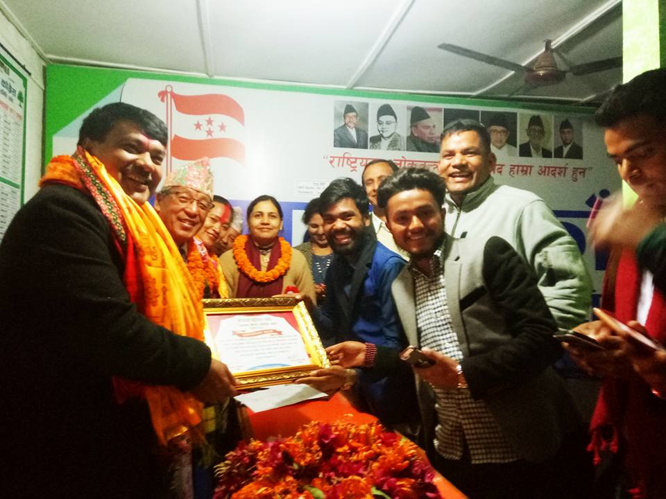 मन्त्री विश्वकर्मालाई दलित संघको सम्मान