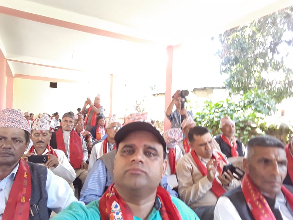 अधिकारी बंश प्रतिष्ठानको सदस्यमा अधिकारी