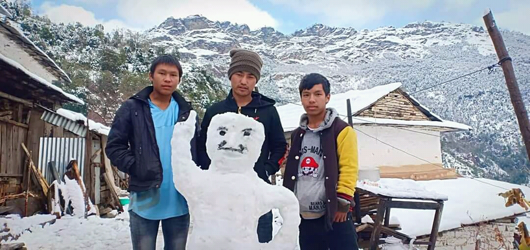 पर्वतका उच्च पहाडी भेगमा हिमपात