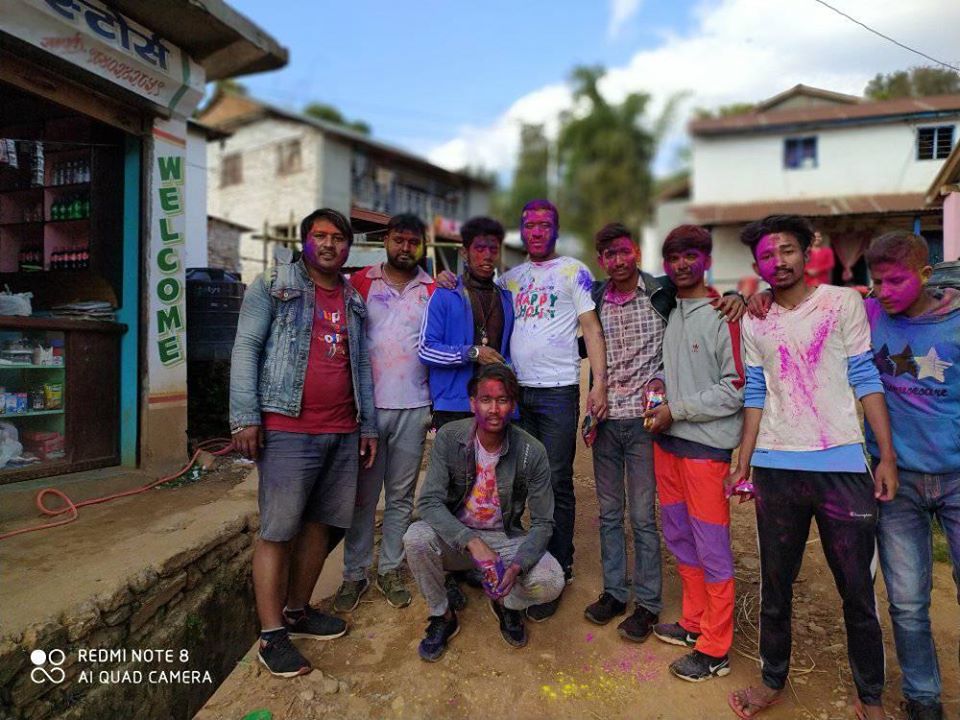 पर्वतमा यसपालीको होली शान्त र भिन्न