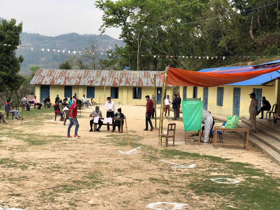 पर्वतमा पनि कोरोनाको दू्रत परिक्षण,१०२ जनाको रिपोर्ट नेगेटिभ
