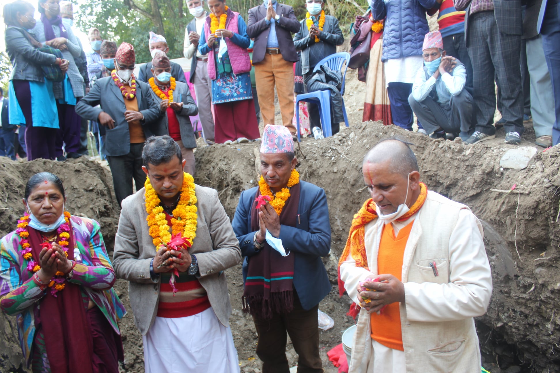 आफ्नै निर्णय लत्याउँदै मोदी गाउँपालिकाद्धारा बाजुङमा अस्पताल शिलन्यास
